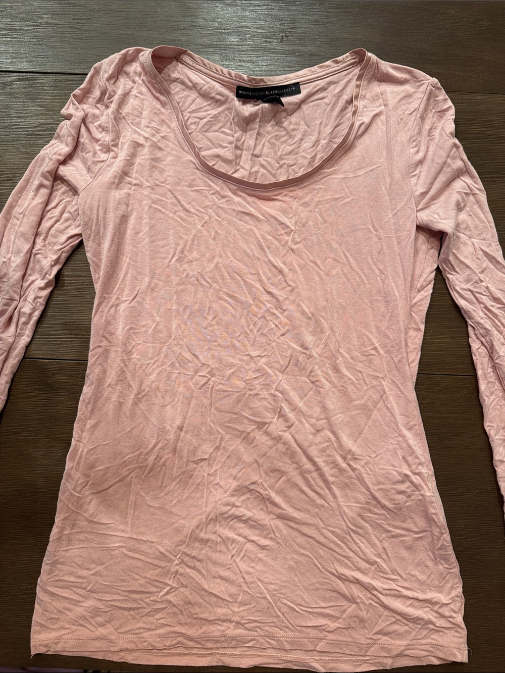 White House Black Market Soft Pink Long Sleeve Scoop Neck Top